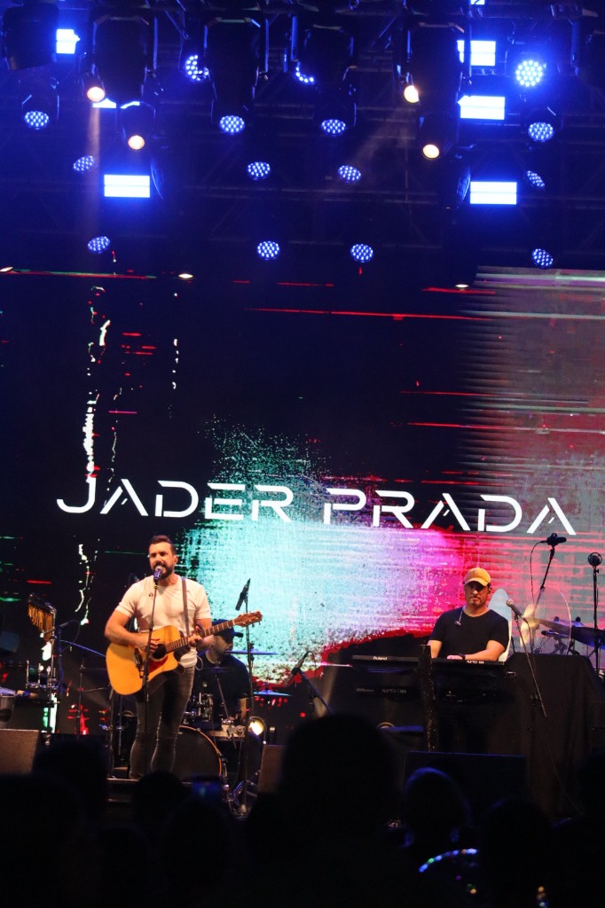 Jader Prada ao vivo